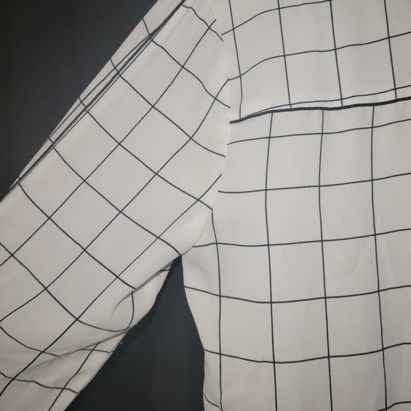 Worthington 3/4 Sleeve w Ties Medium V-Neck White Simple Stripe Polyester Sheer - Picture 10 of 13